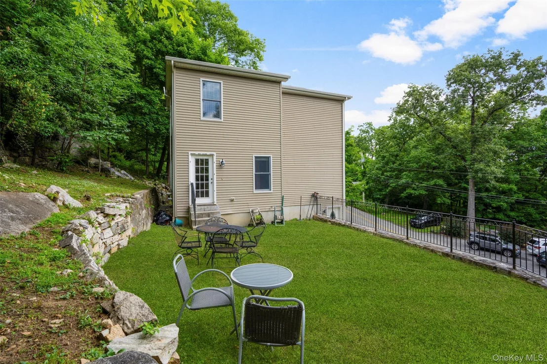 Photo of 109 Tanglewylde Road
