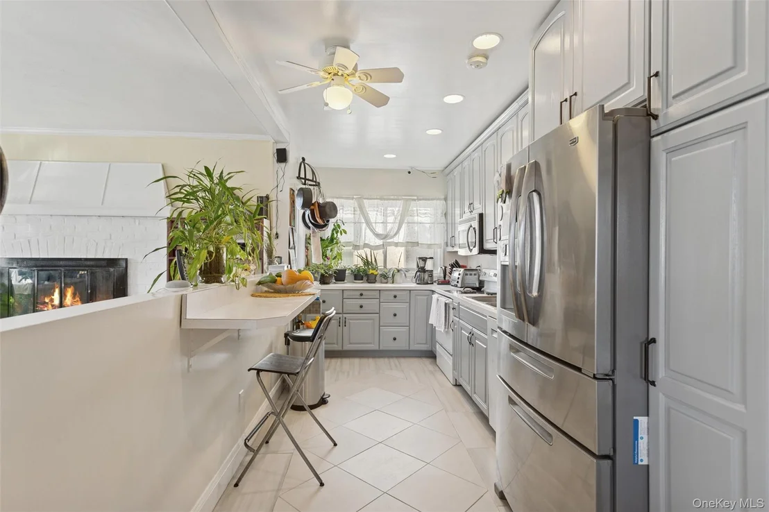 Photo of 124 Coolidge Avenue