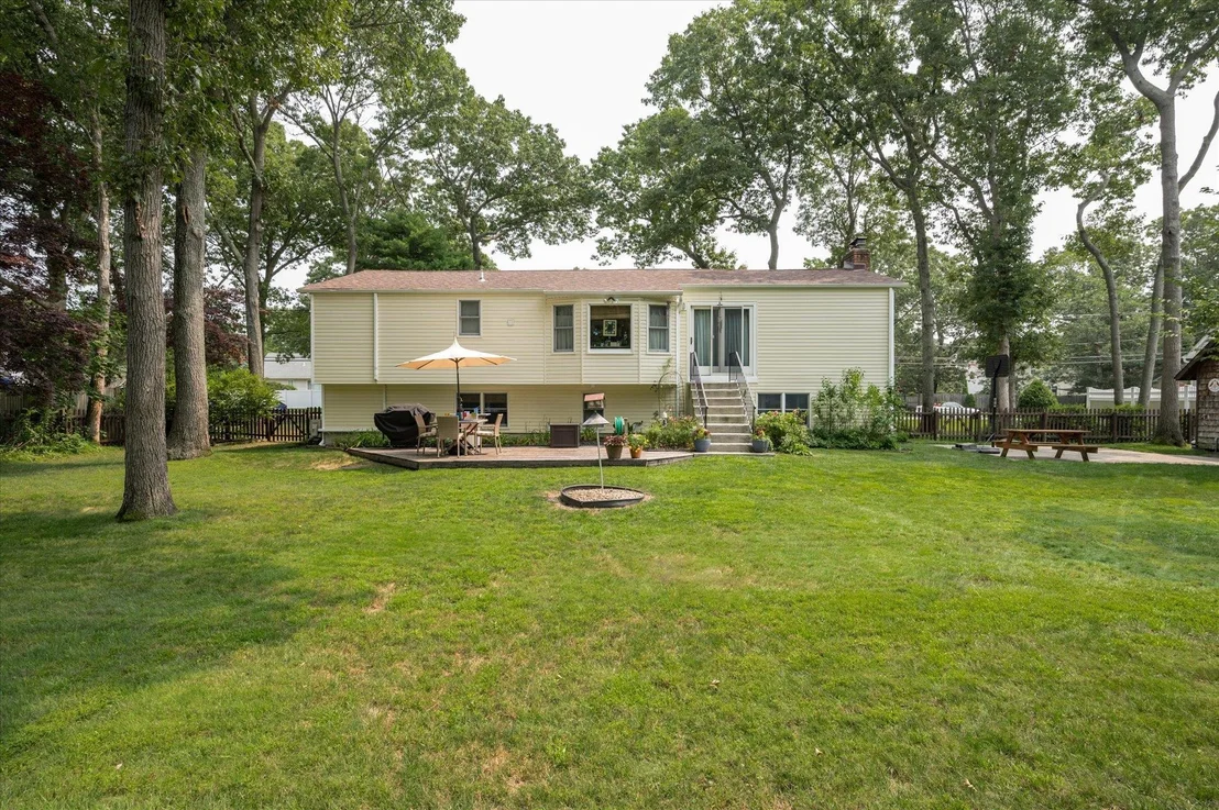 Photo of 18 Howe Road