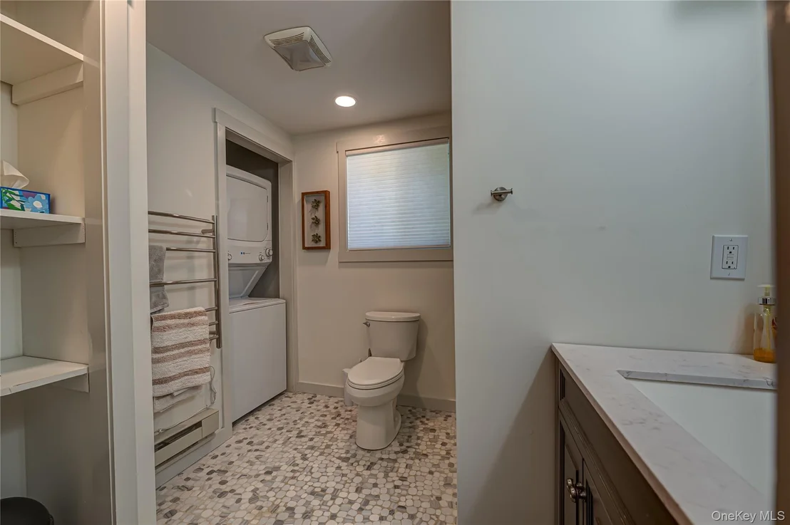 Photo of 81 Manor Lane