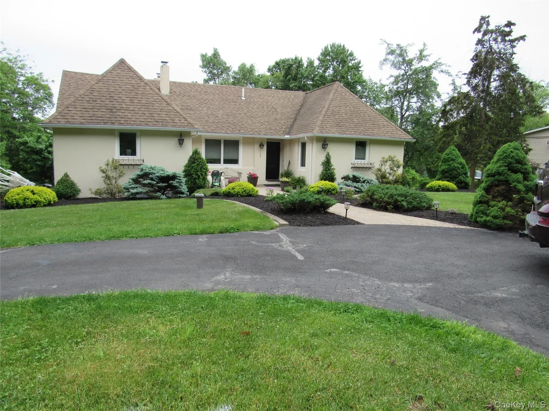 Photo of 107 Pine Hill Road