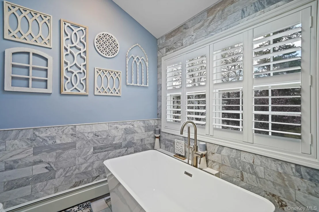 Photo of 9 Tuthill Creek Drive