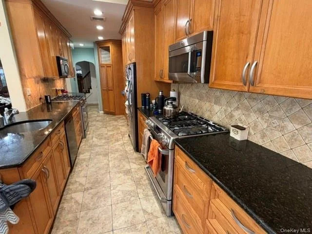 Photo of 13843 76th Avenue