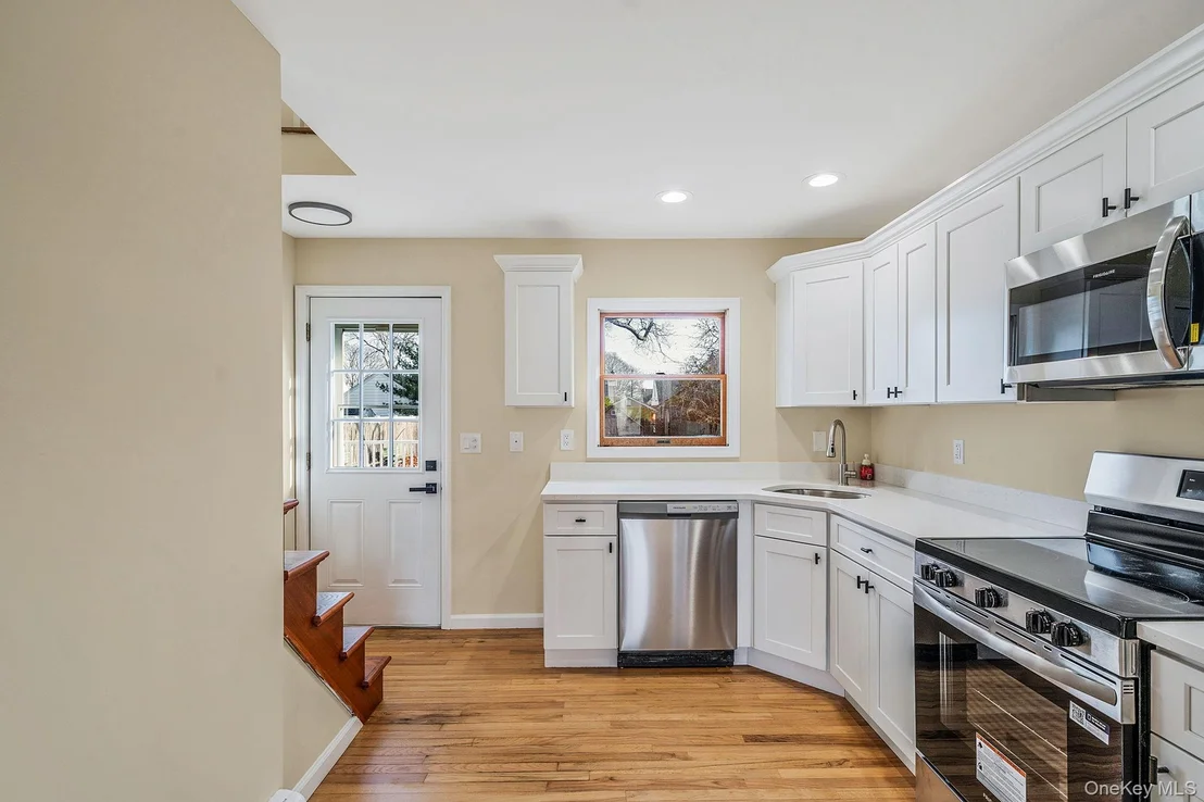 Photo of 31 Walnut Avenue