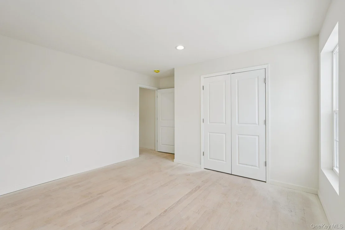 Photo of 14 Vargas (AKA 70 Jessup Ln) Circle