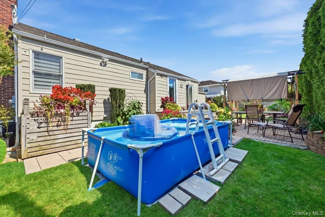 Photo of 809 Garden Drive