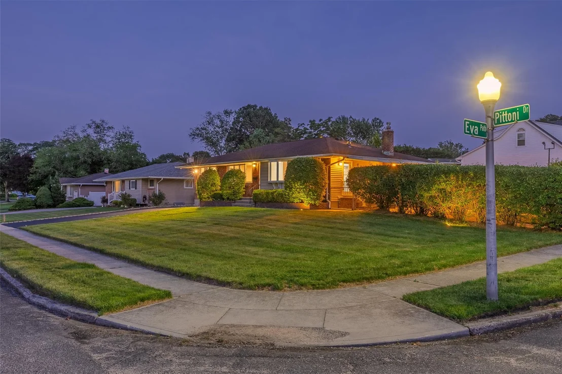 Photo of 20 Pittoni Drive
