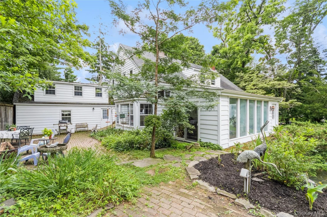 Photo of 93 Widmer Road
