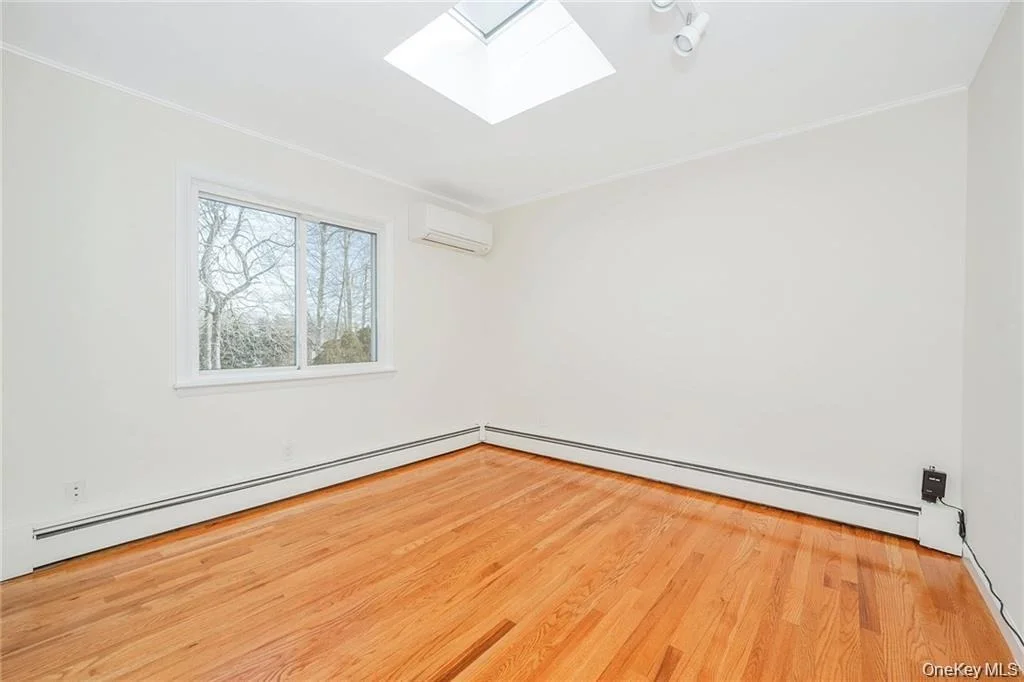 Photo of 10 BELL Place