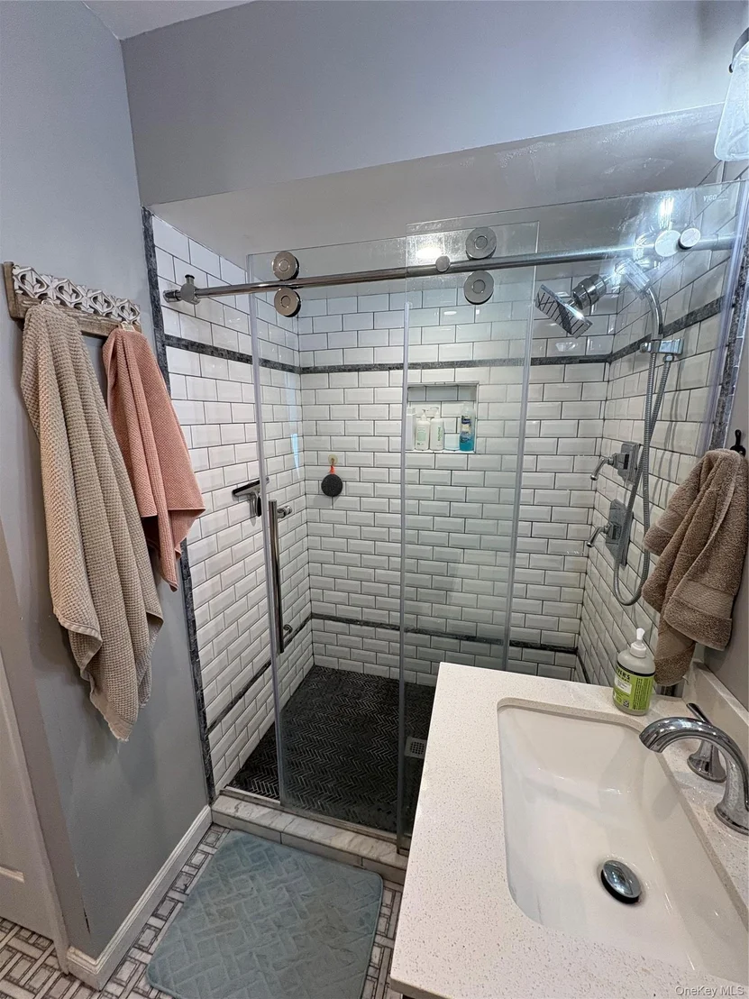 Photo of Unit E at 600 Commons Way