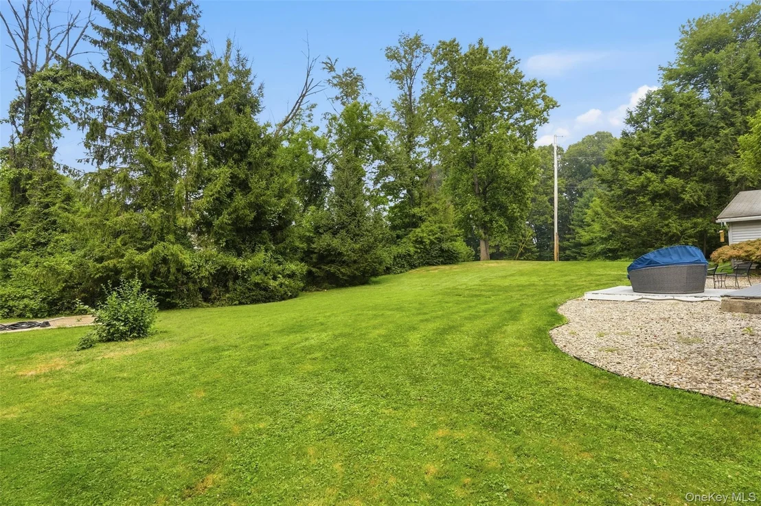 Photo of 4 Seneca Lane