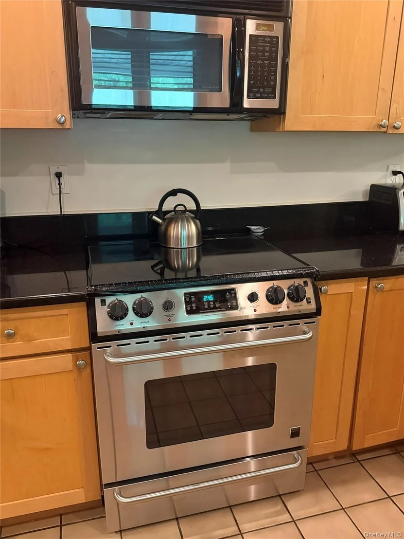 Photo of 24 Fox Hill Road