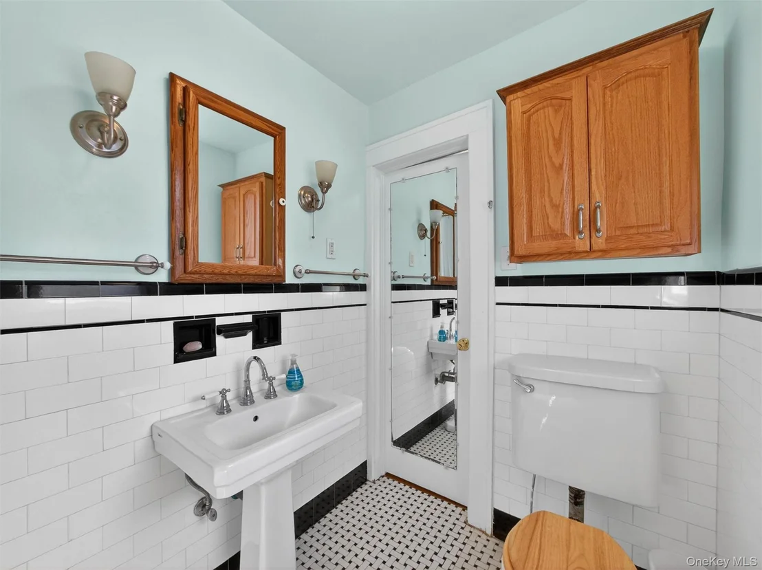 Photo of 108 Summit Avenue