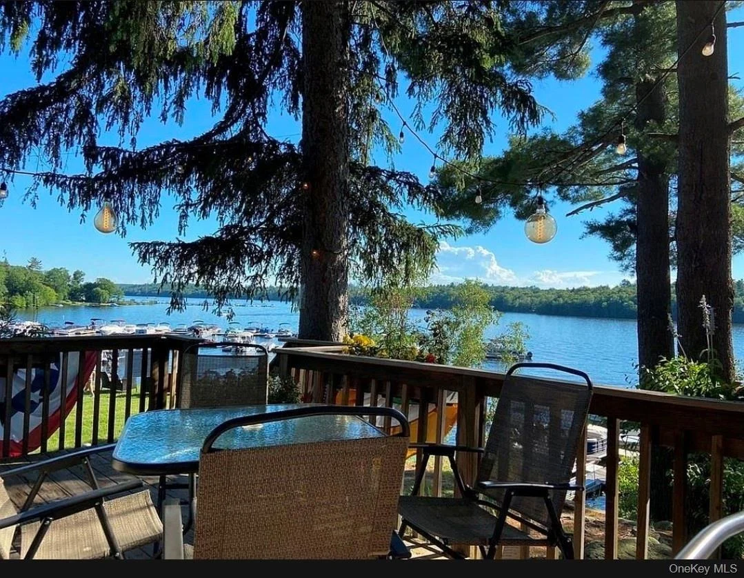 Photo of 106 Starlight Drive