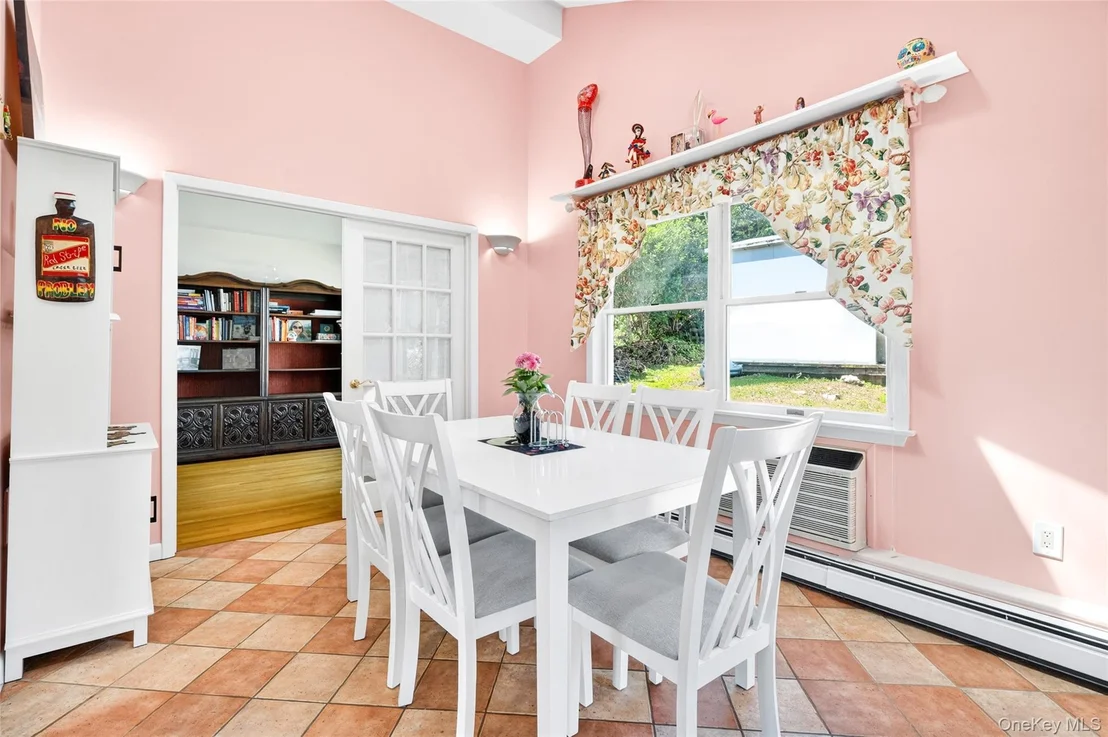 Photo of 25 Hillside Avenue