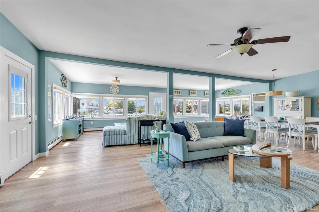 Photo of 52 Bayview Avenue
