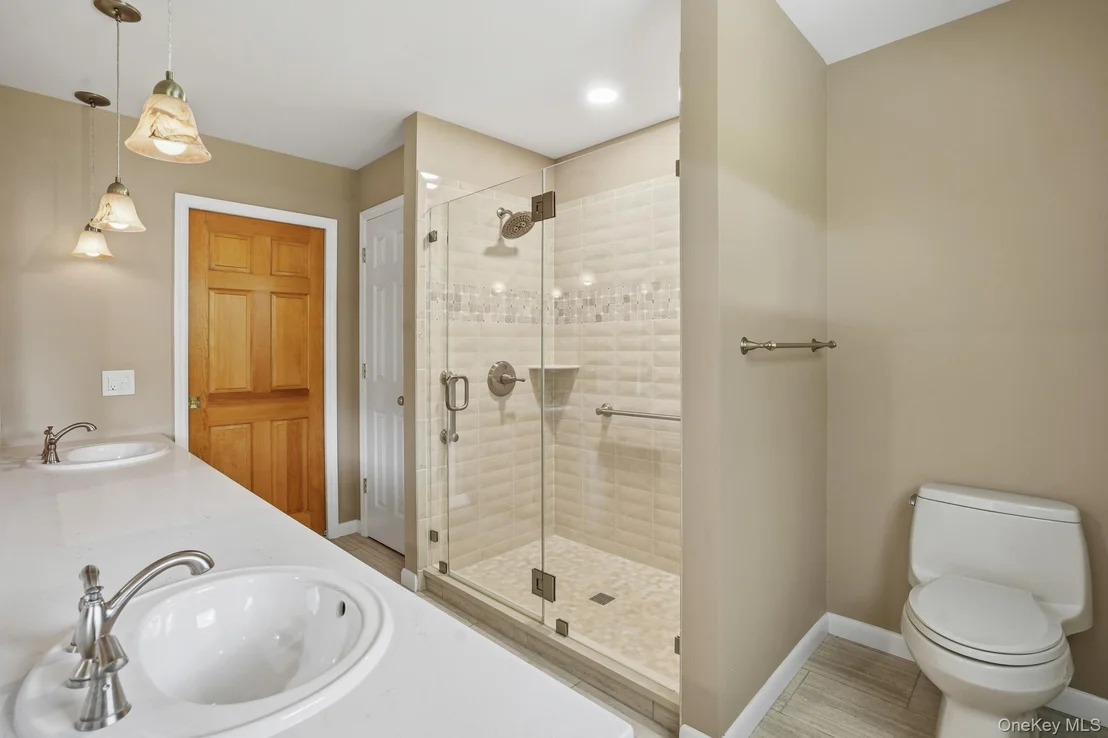 Photo of 21 Vail Road