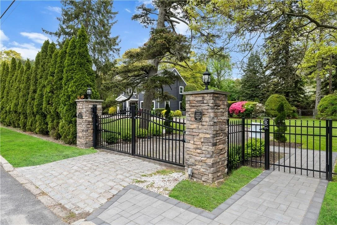 Photo of 55 Roe Avenue