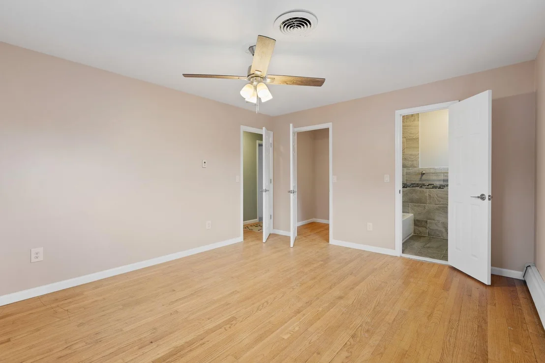 Photo of 21 Standish Avenue