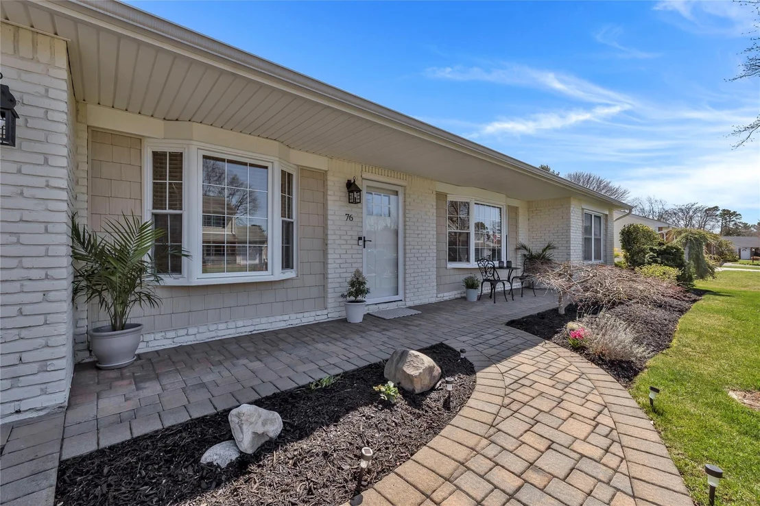 Photo of 76 Sequoia Way