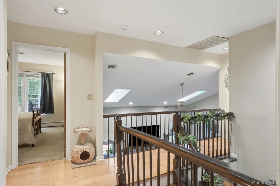 Photo of 16 Larkin Lane