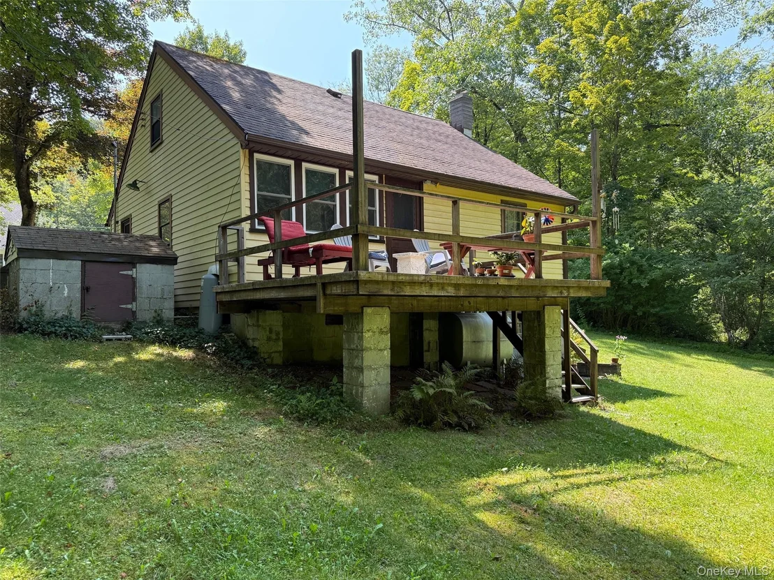 Photo of 472 Doodletown Road