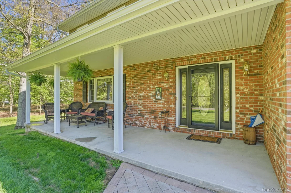 Photo of 36 River Glen Road
