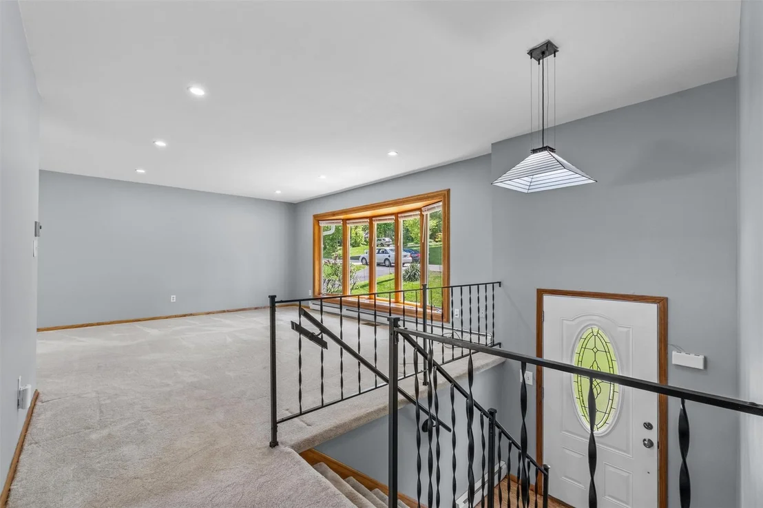 Photo of 8 Cameron Lane