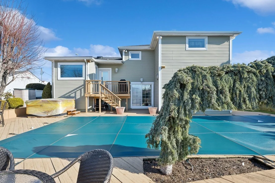 Photo of 2836 Bay Drive