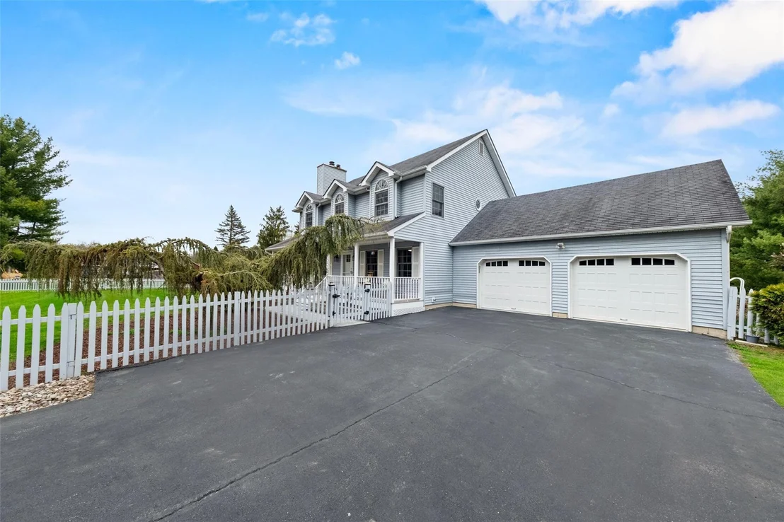 Photo of 69 Mallory Lane