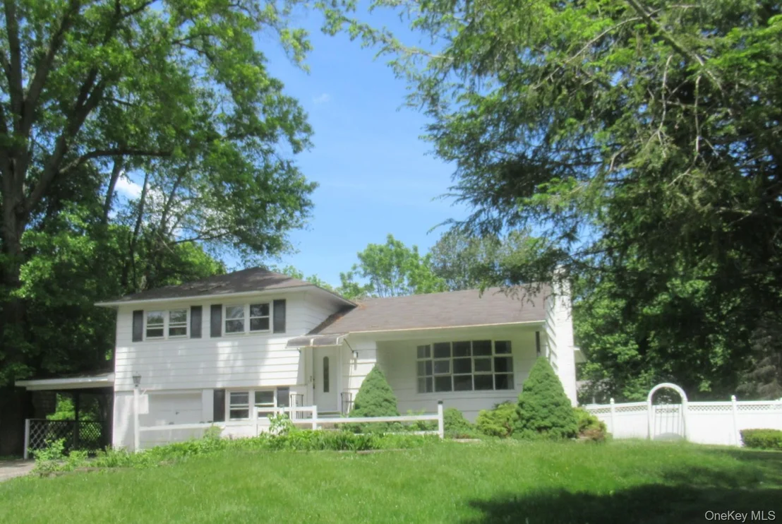Photo of 10 Lori Street
