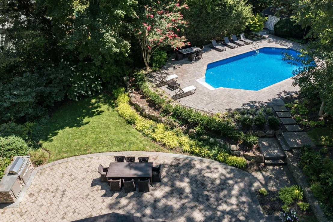 Photo of 75 Chestnut Drive