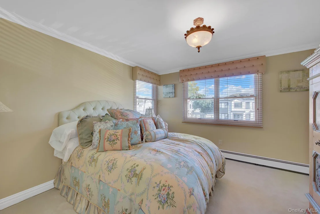 Photo of 12 Crabtree Lane