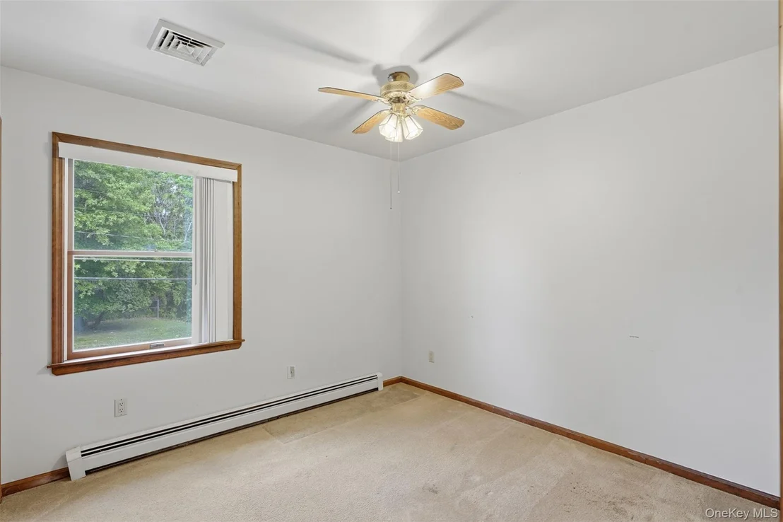 Photo of 122 River Road