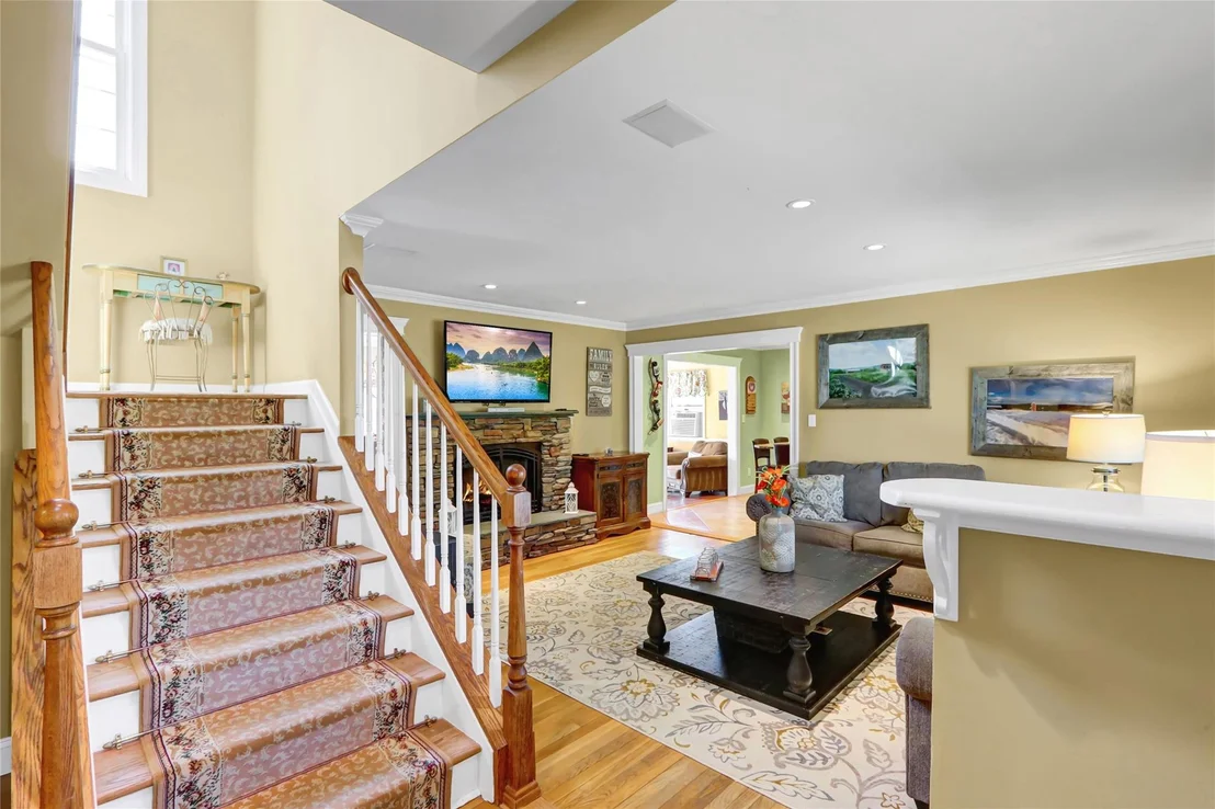 Photo of 8 Pine Street