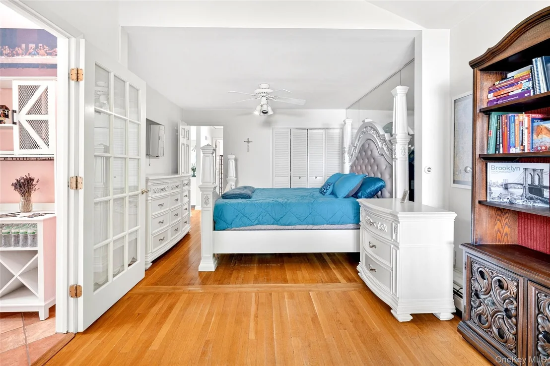 Photo of 25 Hillside Avenue