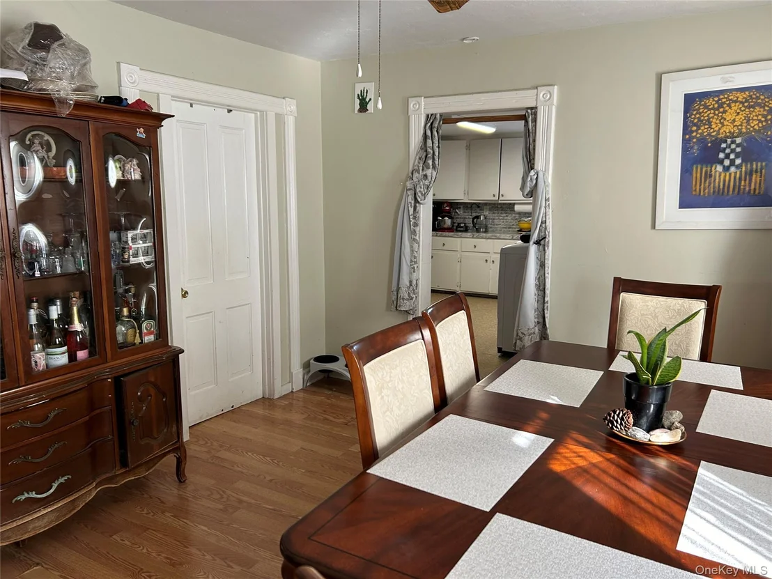 Photo of 226 Sweezy Avenue
