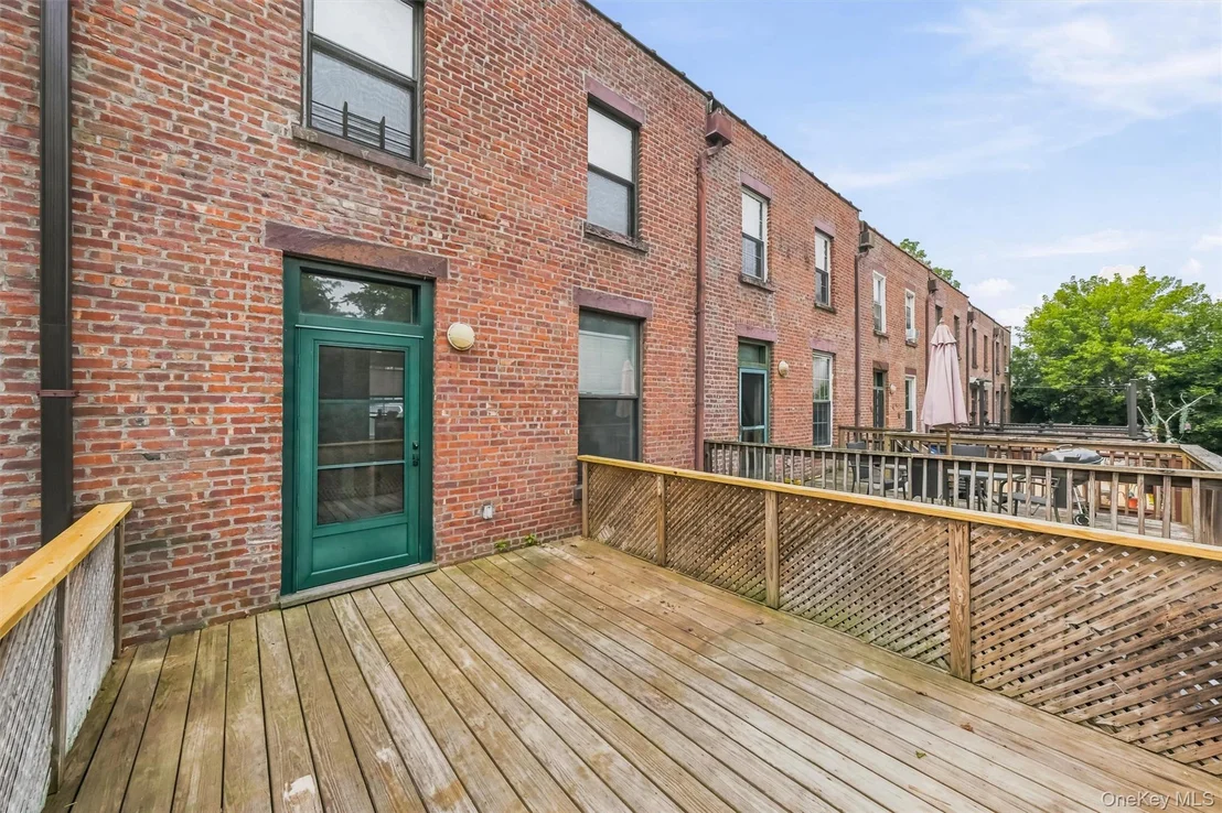 Photo of 1630 Park Street