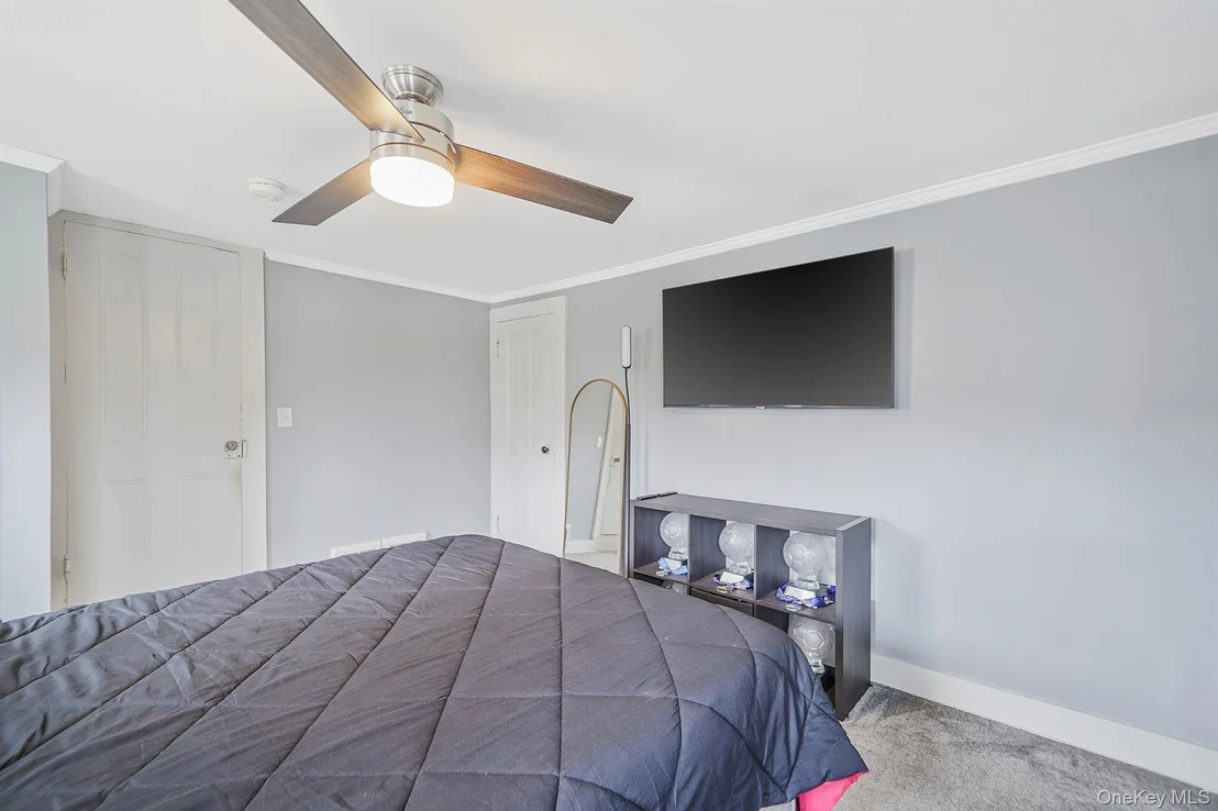 Photo of 45 Maple Avenue