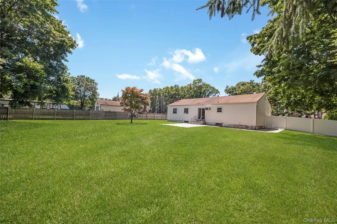 Photo of 93 Raynor Road