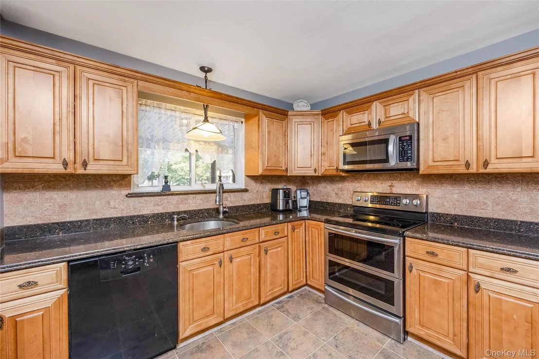 Photo of 1340 Spur Drive S