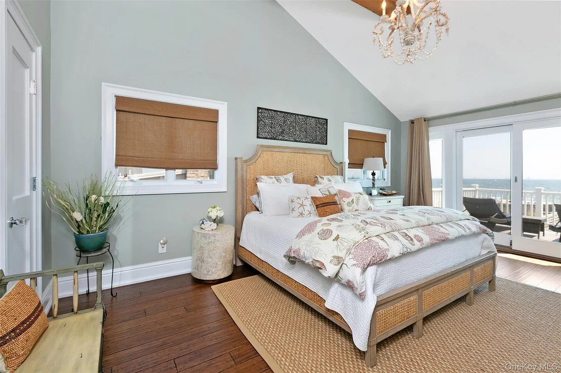 Photo of 879 Oceanfront