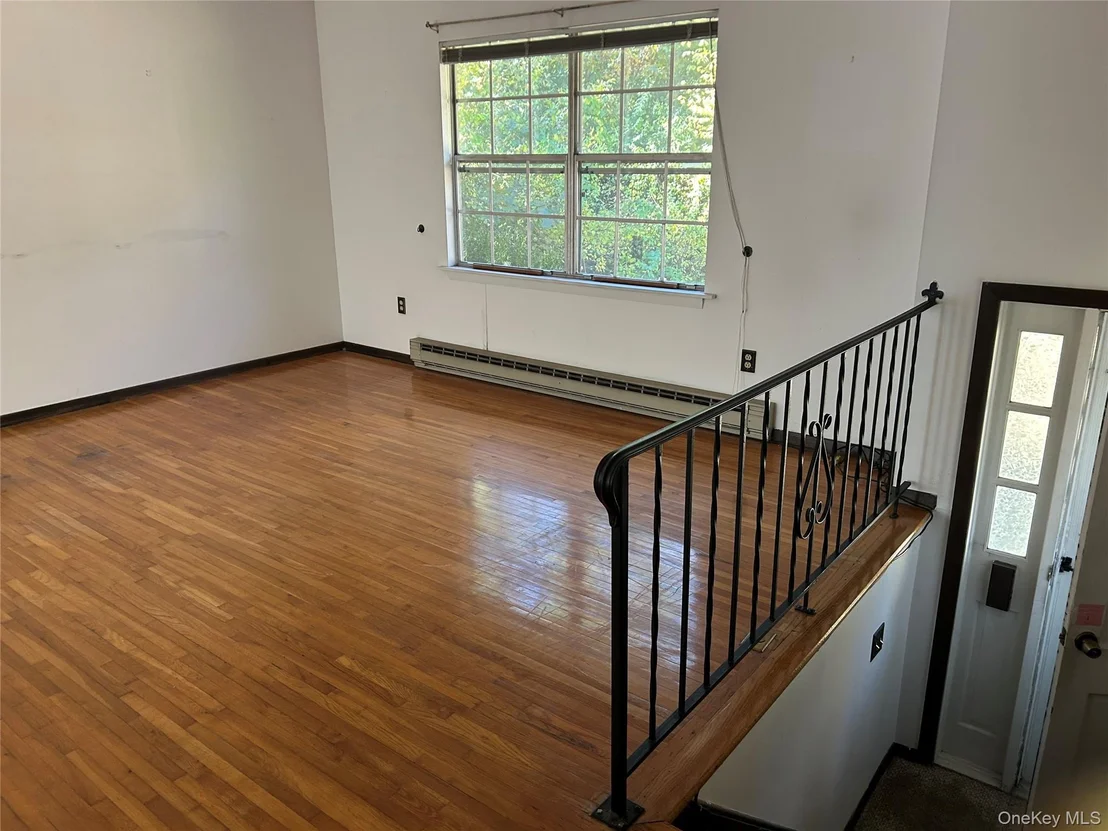Photo of 8 Center Road