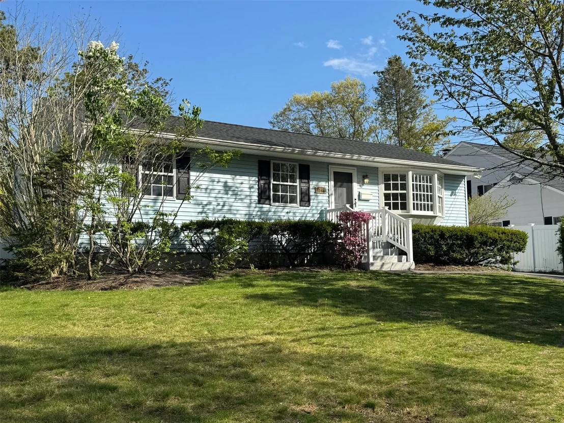 Photo of 29 Lakeview Drive