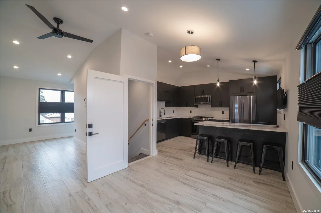 Photo of 263 Clement Avenue