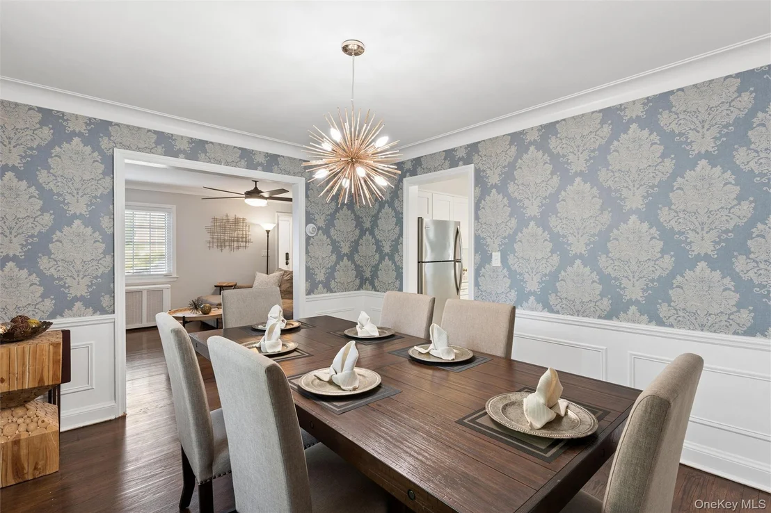Photo of 20 Beverly Parkway