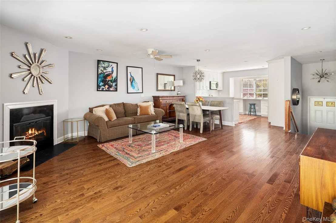 Photo of 1802 Regent Drive