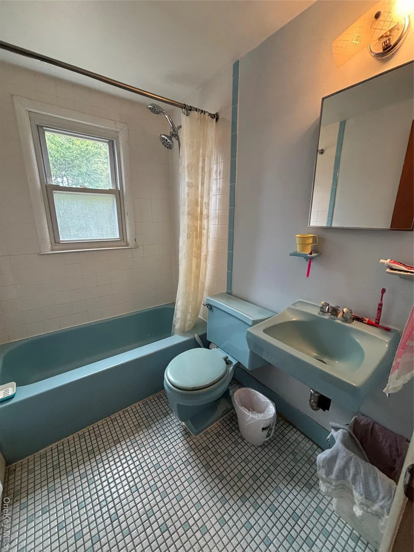 Photo of 371 N Ocean Avenue