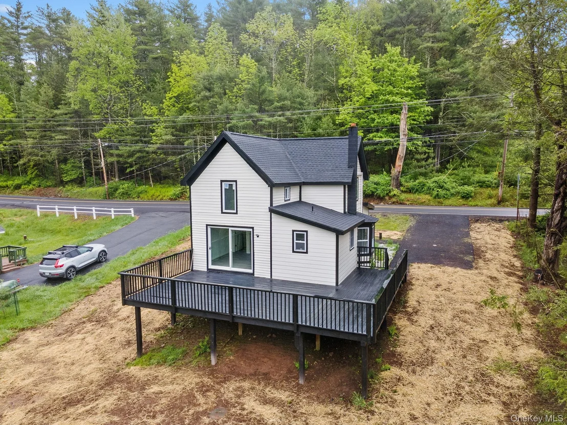 Photo of 43 Highland Lake Road