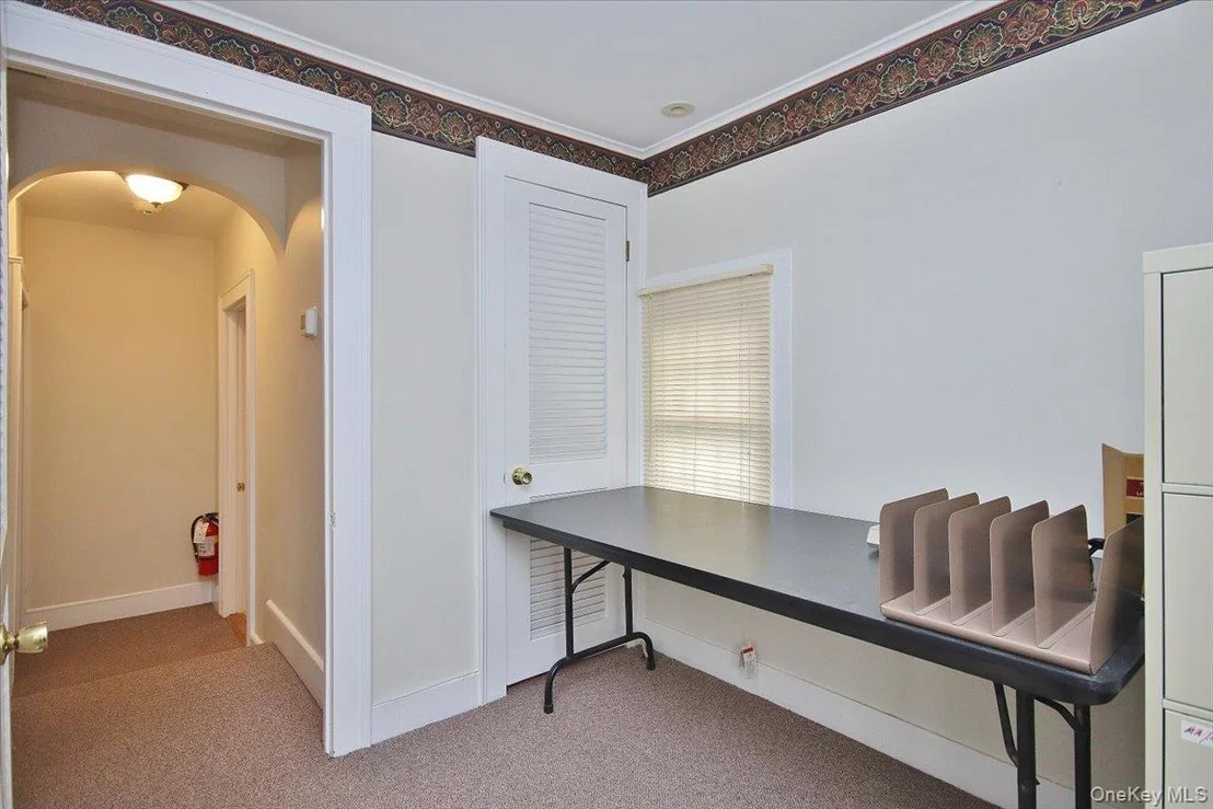 Photo of 104 Gleneida Avenue